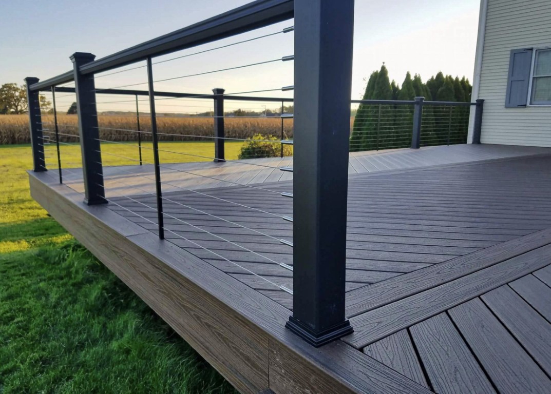 Deck railings, stairs and safety upgrades in Florence-Graham, CA